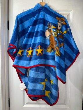 Disney Toy Story 4 Sheriff Woody Throwbee Throw Blanket